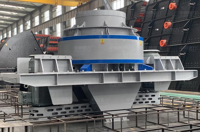 衝（chōng）擊式製砂（shā）機設備圖片