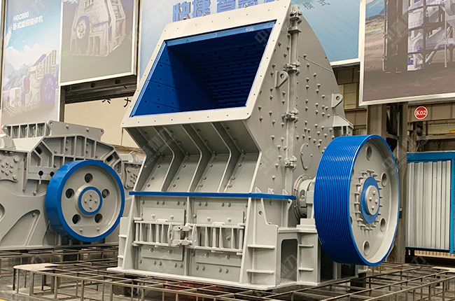 PCZ2218重錘式（shì）破碎機