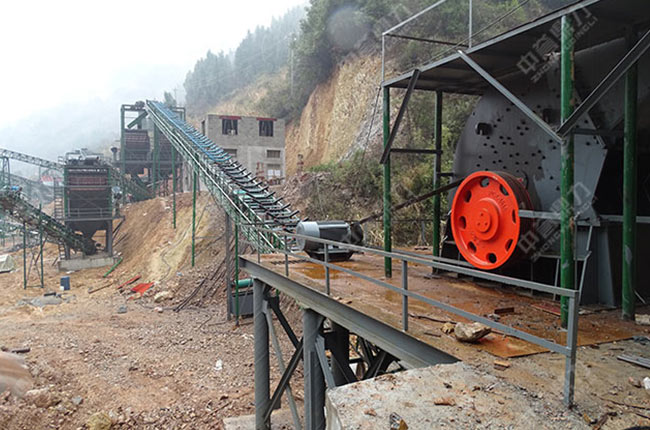 PC1211錘式破碎機