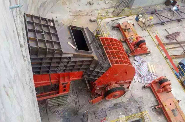 PC1200×1000锤式破碎机