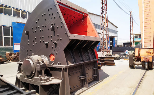 PC1220錘式破碎機