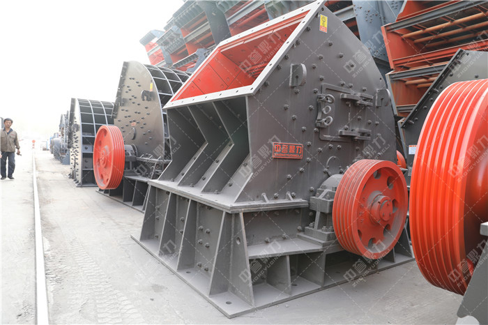 PC1622锤式破碎机