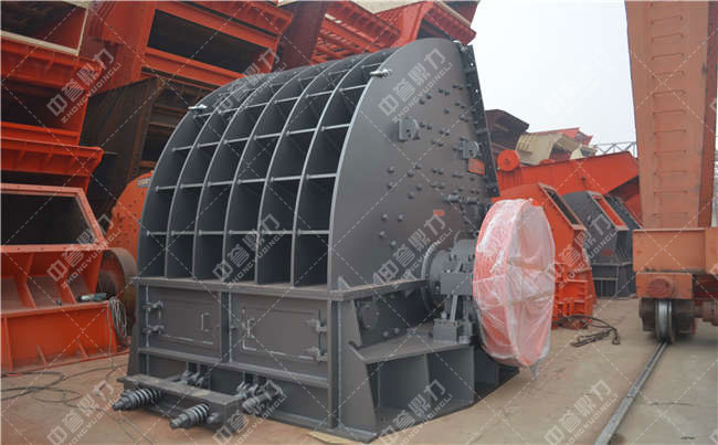 pcz1616重型（xíng）錘式破碎機