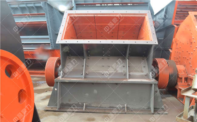 PCD2426單段錘（chuí）式（shì）破（pò）碎機