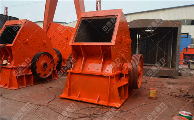 PCK1430×1300可逆式破碎（suì）機