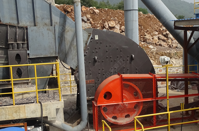 日產30000噸錘式破（pò）碎機