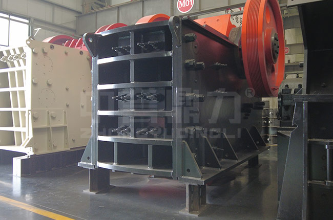 PEX300×1300顎式破碎機