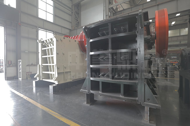 C6X200顎式破碎（suì）機