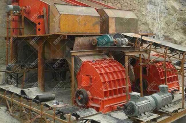 河（hé）南中譽鼎力（lì）石子破碎機設備