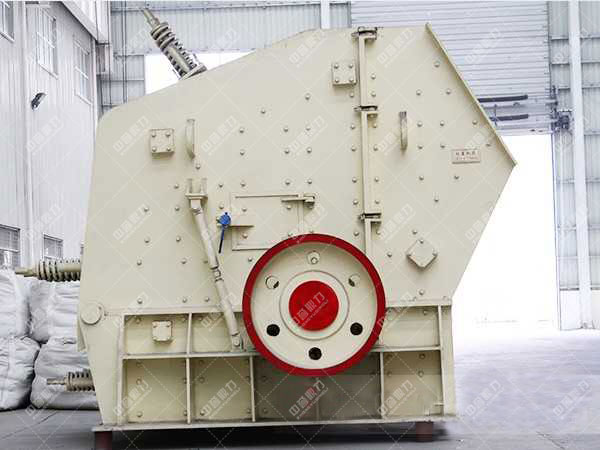 反擊式（shì）製砂機實拍圖展（zhǎn）示2