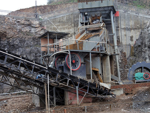 花崗(gǎng)岩破碎機