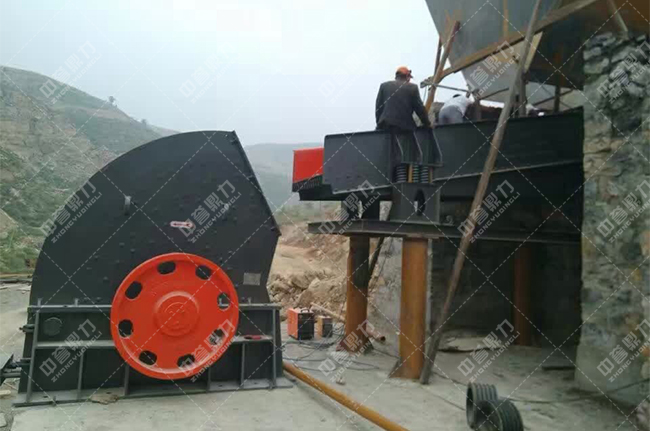 大型化、智能化（huà）破碎機