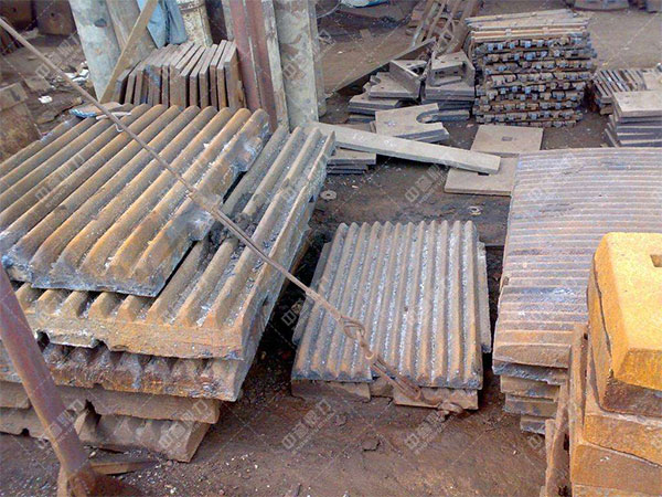 pe粉碎機（jī）襯板