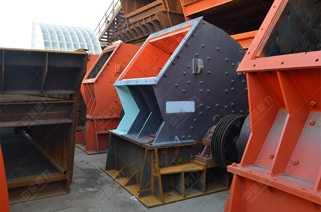 pcz1510重型錘式破碎機 pcz1510重型錘式破(pò)碎機