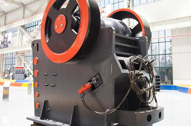 PEW860顎式破碎機