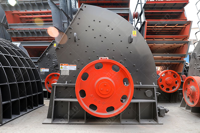 PCX0706錘式破碎(suì)機