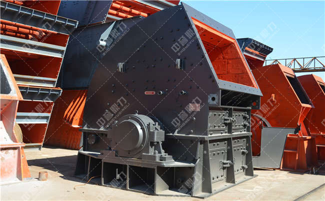 ZPC2025重錘式(shì)破碎機(jī)