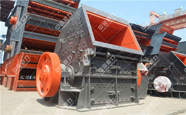 ZPC2328重錘式破碎機