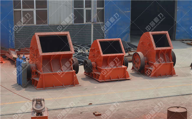 PC800×600錘(chuí)式破(pò)碎機(jī)