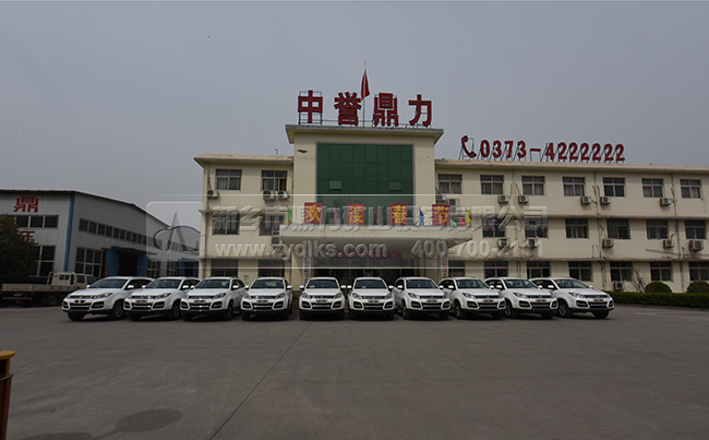 鼎力公司售后服务车（chē）辆