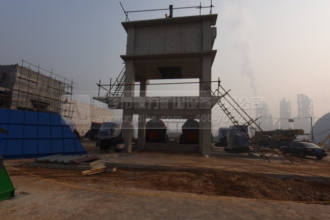 錘式破碎機安裝（zhuāng）基（jī）礎平台