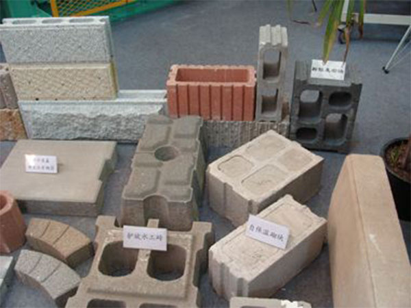 建筑垃圾空心砖（zhuān）