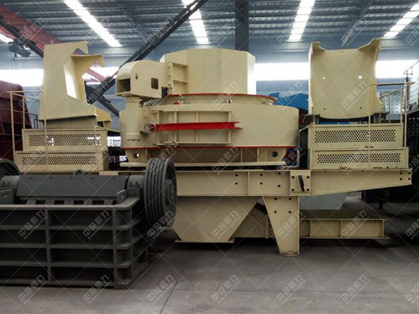 pcl衝（chōng）擊式（shì）製砂機