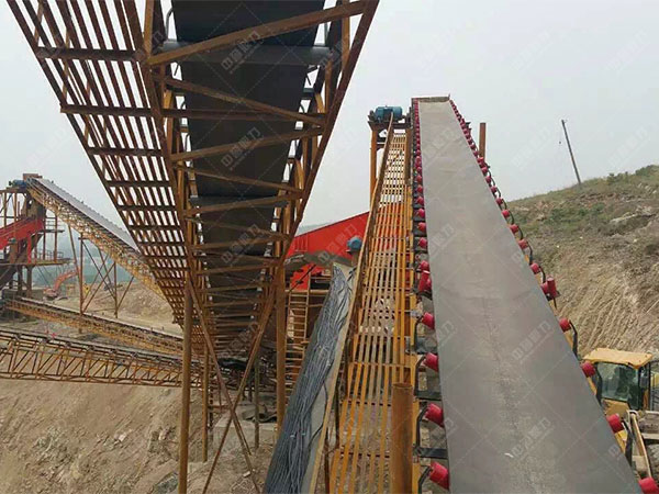 皮帶輸送機